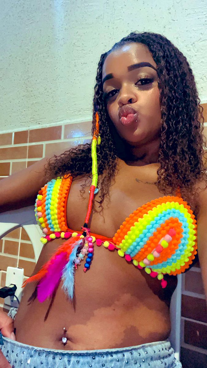 Lee7_v's tweet photo. Não tão mal quanto me desejam..💖🤞🏾 https://t.co/9TBKMdiTjp