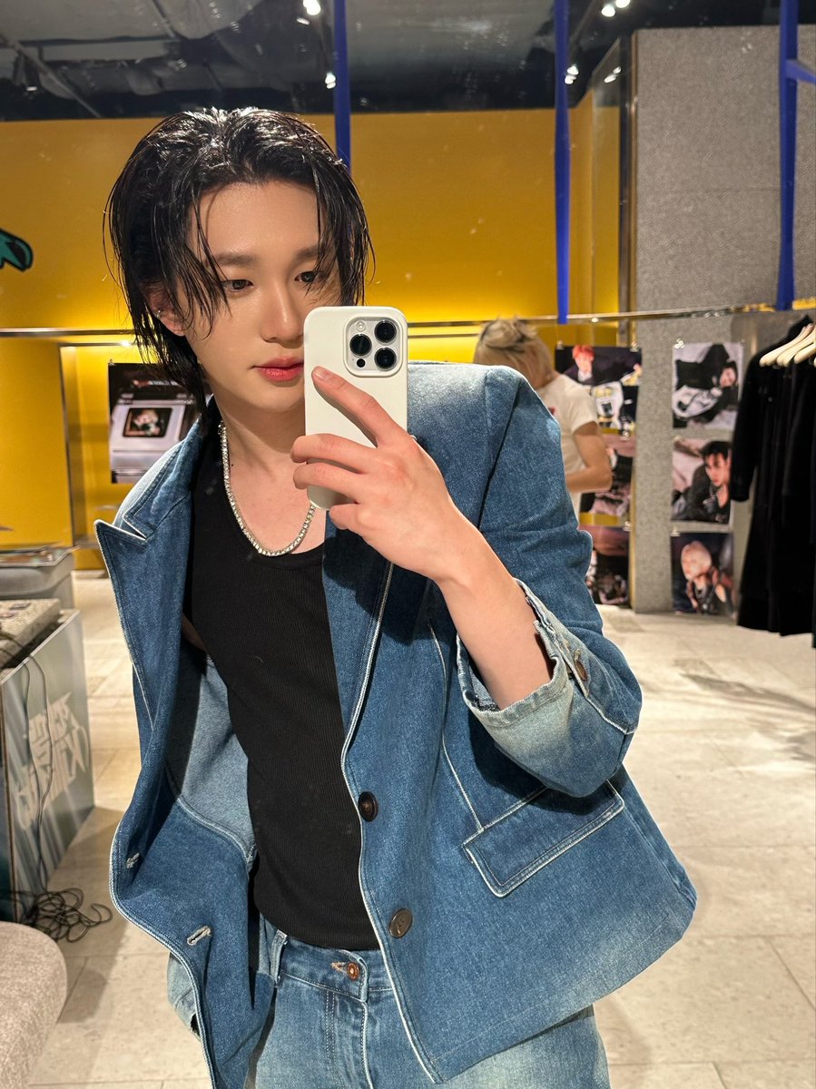 P1H_members's tweet photo. 오늘 인기가요와 공개 팬사인회 응원해 준 피스!! 감사합니다😆😆‼️

#P1Harmony #THEO https://t.co/OEW4Lh7G3e