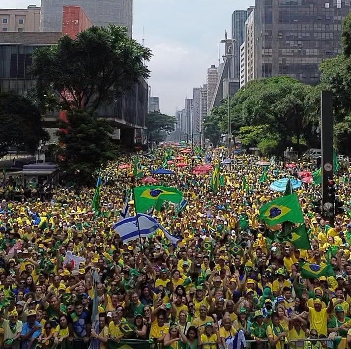 patriamamada's tweet photo. "Carai, eu tinha certeza que a gente havia derrotado o Bolsonarismo. Derrotamos porra nenhuma!" disse o ministro em entrevista. https://t.co/Bhpd5HkooF