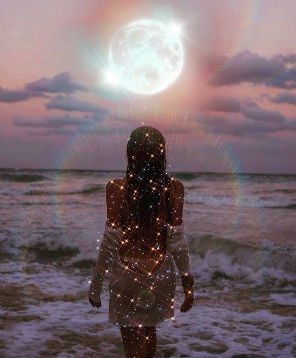 earthmybody_'s tweet image. On a Full Moon.