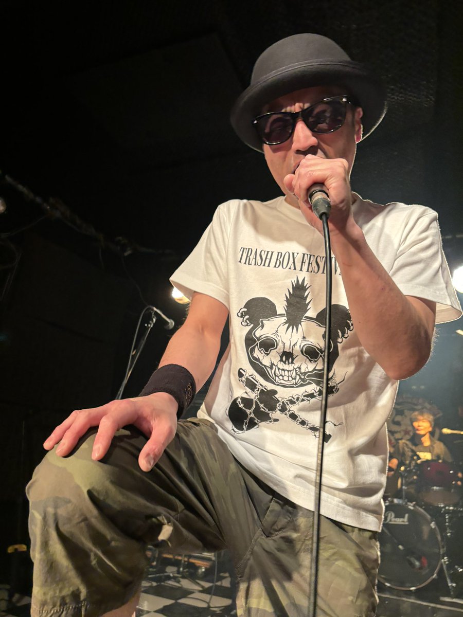 S_akumatoso_kyo's tweet photo. @04Laminaz @JLaminaz @VolkLaminaz 白のBLAGテーシャツのくーちゃん。よき。(大量に撮っても半分以上ブレてるため選別に余念がない) #らみなす写真館 #チーム最前列 #TL04 #凶の休日 https://t.co/kERepKVl8G