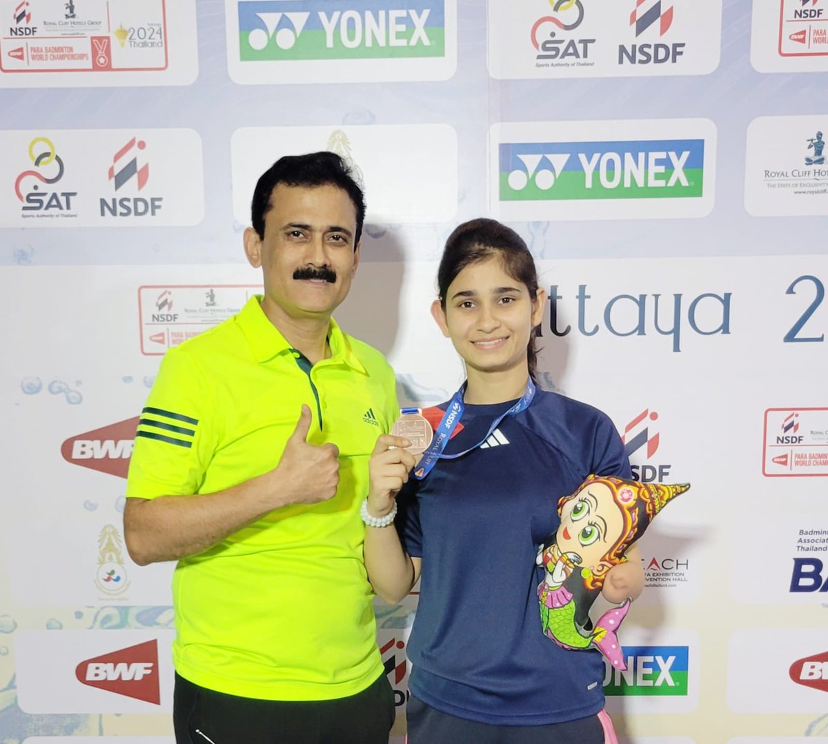 An outstanding outing at the BWF Para-Badminton World Championships for our Heroes Palak Kohli & Mandeep Kaur! 🙌 1 🥉 for Palak and 2 🥉s for Mandeep! 💪 #MerakiHero