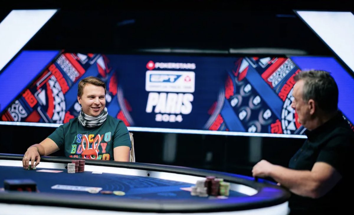 3 handed & playing for 1.3million #EPTParis All smiles😍 Fun fact about Aleks Ponakovs. He wanted to skip the main event to play the 25k instead. However he's such a fucking boss that he has to win the Main that he wants his students to at least final table. He is HIM.