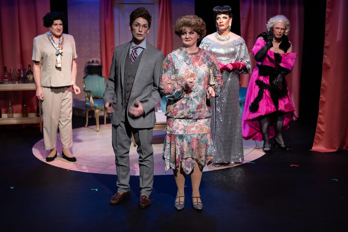 TheSaintsofChi's tweet image. 2024 Saints Arts Grant applications OPEN NOW THROUGH MARCH 11!

Last year, @handbagtheater received a grant to help fund lighting equipment.

What could YOUR performing arts organization do with a little help from The Saints?! Learn more or apply today at saintschicago.org!