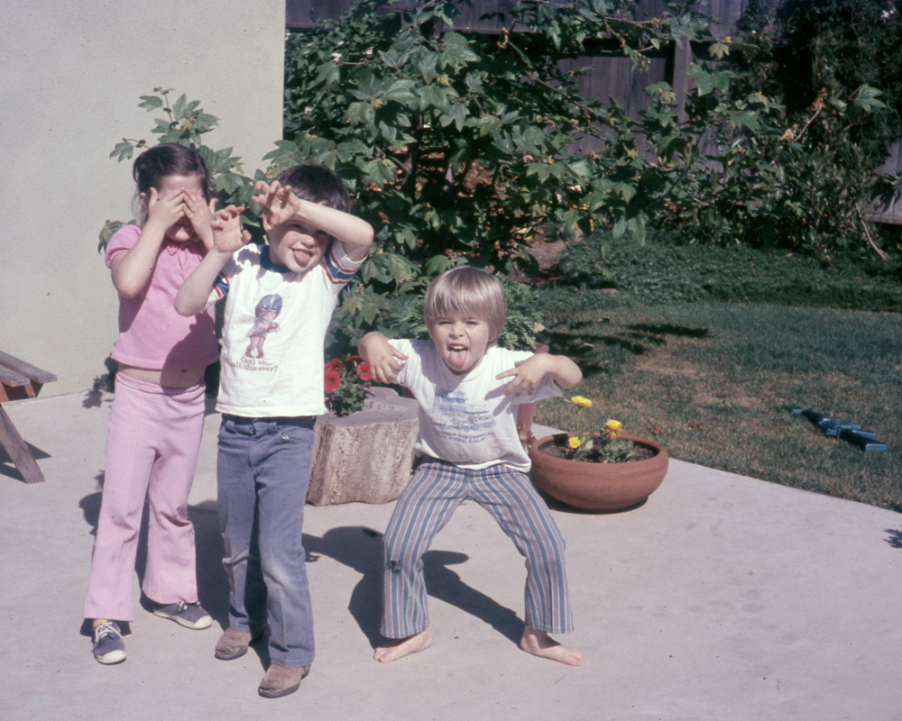 DavidGallagher's tweet photo. Found Photos
No story or any locations (though I know some of them) just a few of the orphaned slides I've come across over the years. #orphanworks #kodachrome #found #people #unknown https://t.co/DloYf1ozzr