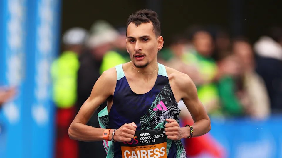 Congratulations to @EmileCairess going third on the all time UK 🇬🇧 rankings with just outside the hour (60:01) for the half marathon in Naples today. Knowing him, probably disappointed not to go quicker!! @BGS_OBs @BradfordGrammar