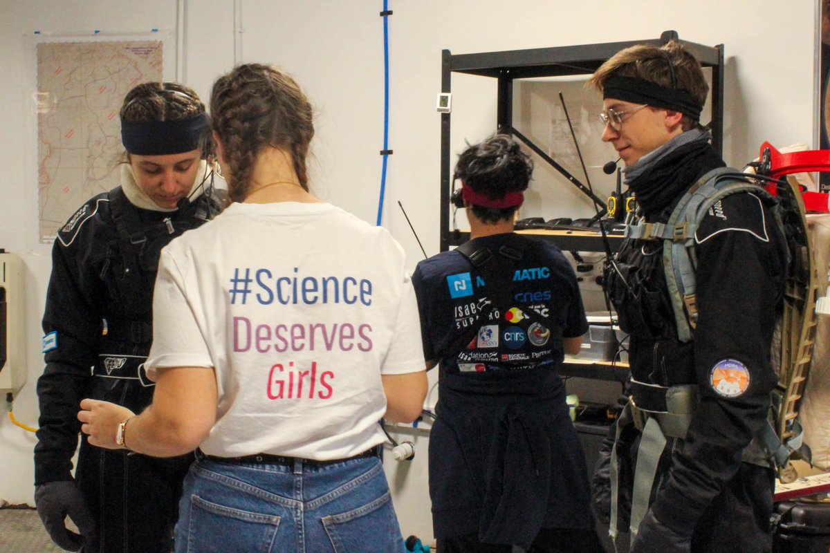 We love this t-shirt #ScienceDeservesGirls that one member of our Crew 293 (@MDRSSupaeroCrew) is wearing at our MDRS campus! 👩‍🚀🚀 #womeninspace #stem #education @ISAE_officiel #themarssociety