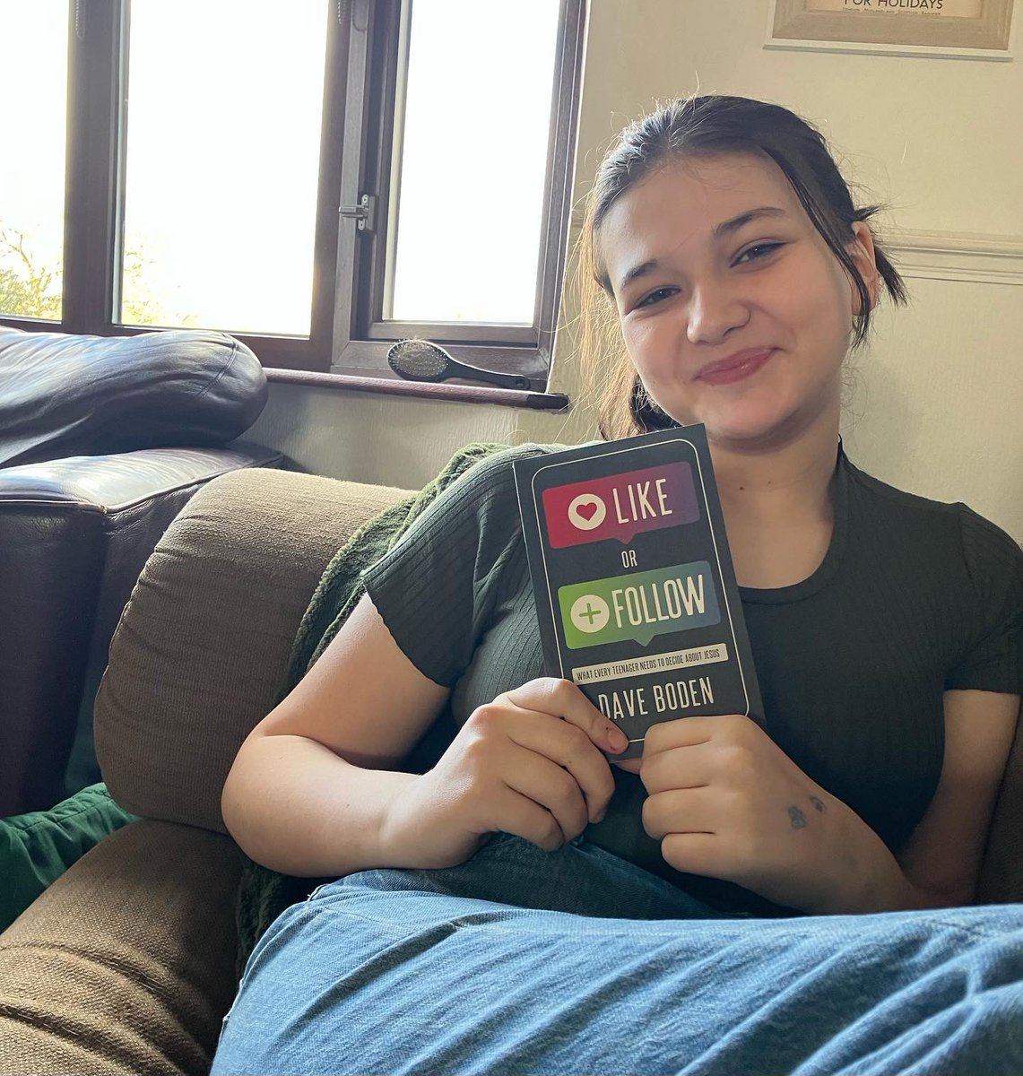 Dave Boden (@davemboden) on Twitter photo Brand new resource for the teenager in your life. Grab your copy from <a href="/10ofthose/">10ofthose 🇬🇧 (UK)</a> <a href="/10ofthoseusa/">10ofthose 🇺🇸 (USA)</a> - huge bulk discounts available for small and large youth groups or organisations. Anyone who can’t afford them can reach out to <a href="/10Giving/">10Giving</a> to get them in the right hands 🙌 Brand new resource for the teenager in your life. Grab your copy from <a href="/10ofthose/">10ofthose 🇬🇧 (UK)</a> <a href="/10ofthoseusa/">10ofthose 🇺🇸 (USA)</a> - huge bulk discounts available for small and large youth groups or organisations. Anyone who can’t afford them can reach out to <a href="/10Giving/">10Giving</a> to get them in the right hands 🙌