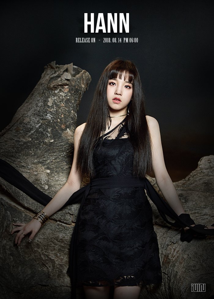 𝐟ee𝑙ing  𝚊lone  ♡ ˚  一人で  ' 𝐥ike  𝚖oon  ✿
·˚ ༘₊· ͟͟͞͞꒰ 𝚍o yoū 𝕣emember 𝚠hat yōu said? 
a 𝑙onely li𝑓e ☆ 𝚠e wa𝑛t 𝚢ou to be 𝕣uined

𝙰 𝐬ailor 𝚖oon, #𝚊u𝐫ora.

𝑓orget the feēling of love, 𝐭he cold of the
月 --  𝐢s this true? 𝕪ou started 𝐭o  talking