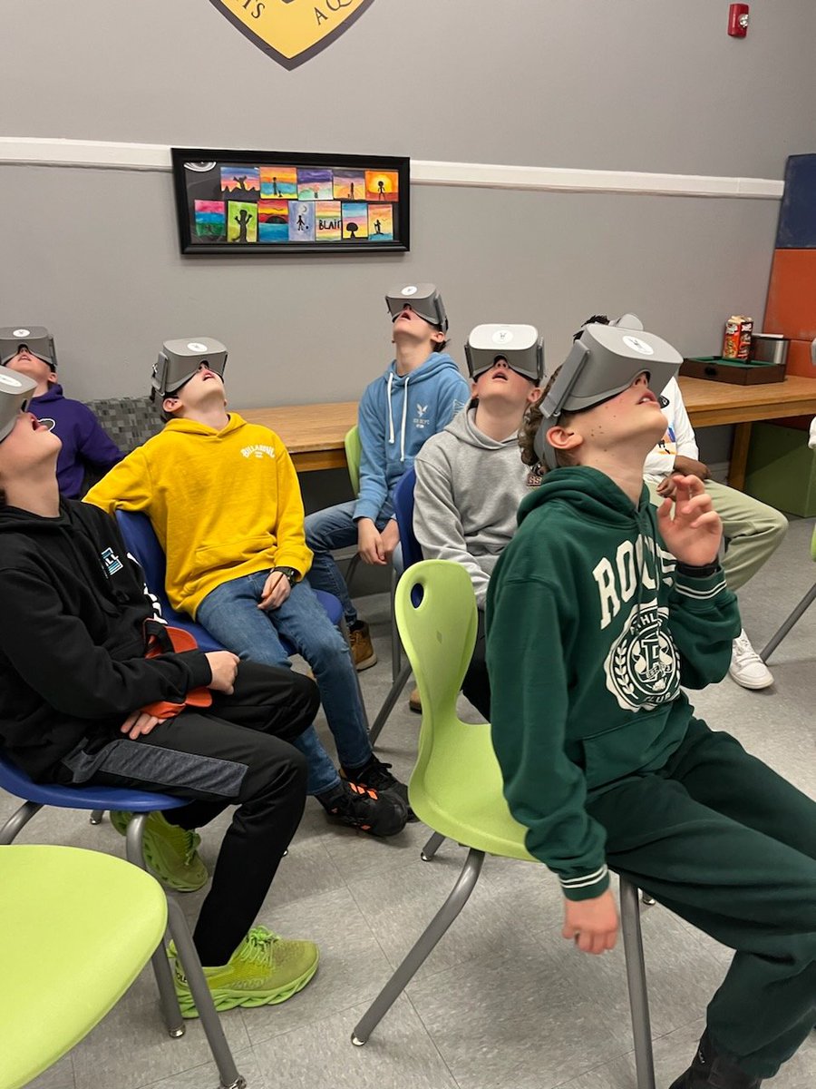 In partnership with the Library of Parliament, our students were able to experience an immersive tour of the Parliament Building through VR headsets right from the school! Thank you, Beth Christie, for getting us set up with this! So neat and engaging!