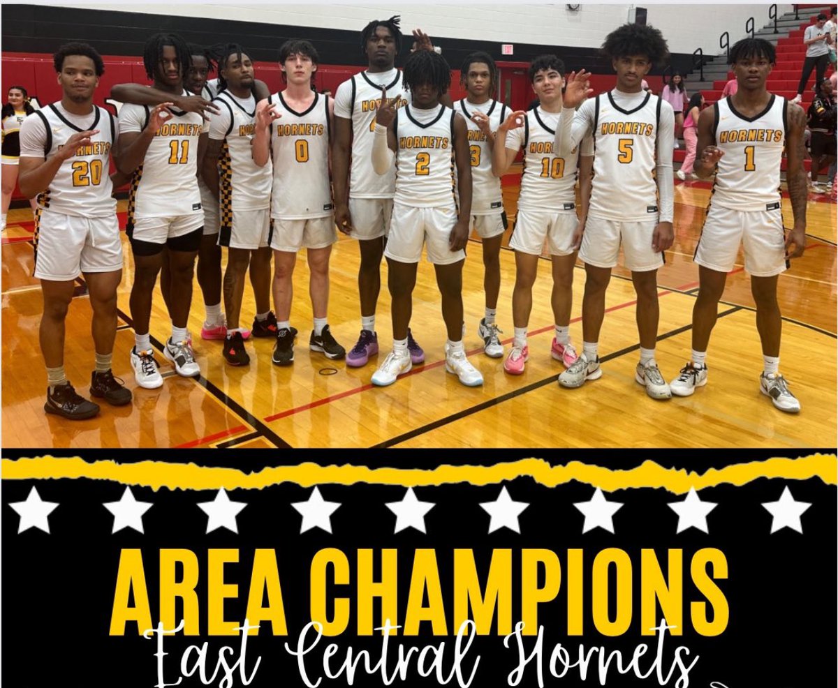 QueTeFlowers's tweet photo. Let me tell you these young men are the truth! I am so proud of them and their journey to the next level. 
East Central Hornets, if they didn’t know…NOW THEY KNOW! 🐝 https://t.co/3GcIc1RVaz