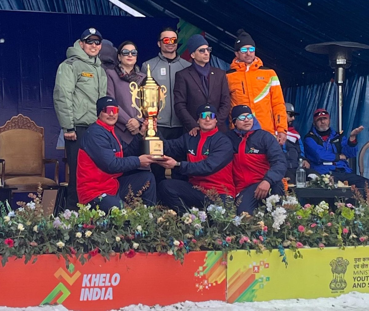 General Manoj Pande #COAS congratulates #IndianArmy team for emerging as the #Winners in Khelo India #WinterGames 2024, held in Leh (Ladakh) and Gulmarg (J&K). #IndianArmy team displayed remarkable skills & resilience in various events including Alpine Skiing, Nordic Skiing, Snow