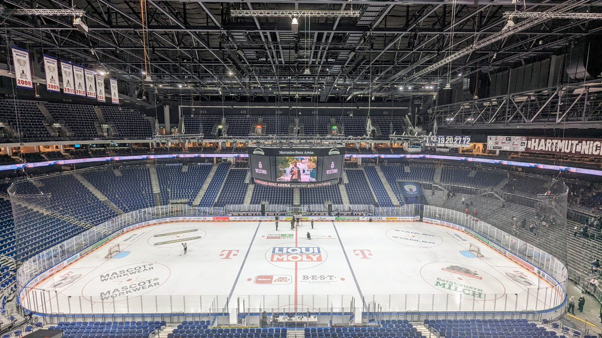 Wally44's tweet image. #Arenasonntag 

#ebb #ebbiec #Hauptstadteishockey