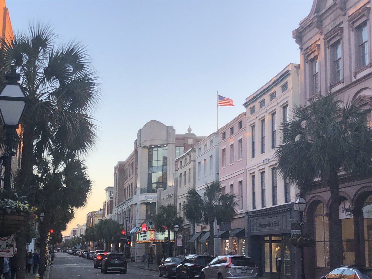 A few beautiful photos out and about in Charleston, South Carolina. A beautiful city. It’s been way too long since I was last there. Had a nice time at a hotel bar.