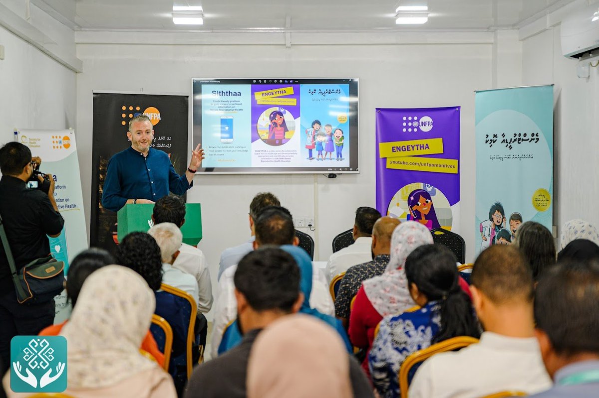 Today @UNFPA Asia-Pacific Regional Director, @PioSmith_UN, launched life-skills based reproductive health tools at the regional hospital of #Kulhudhuffushi, #Maldives, together with partners. These tools will help women and girls of this small island to easily access crucial…