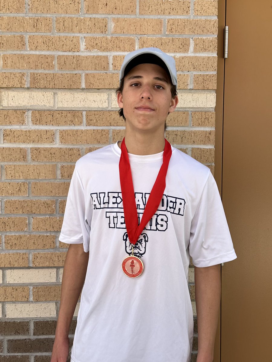 Congratulations to our 2024 Border Olympics Tennis Tournament Winners! In Boys Singles, Champion-Marco Rodríguez, Laredo United; 2nd-Nikolas Sánchez, Laredo United; 3rd-Mauro Tiburcio, Laredo Alexander