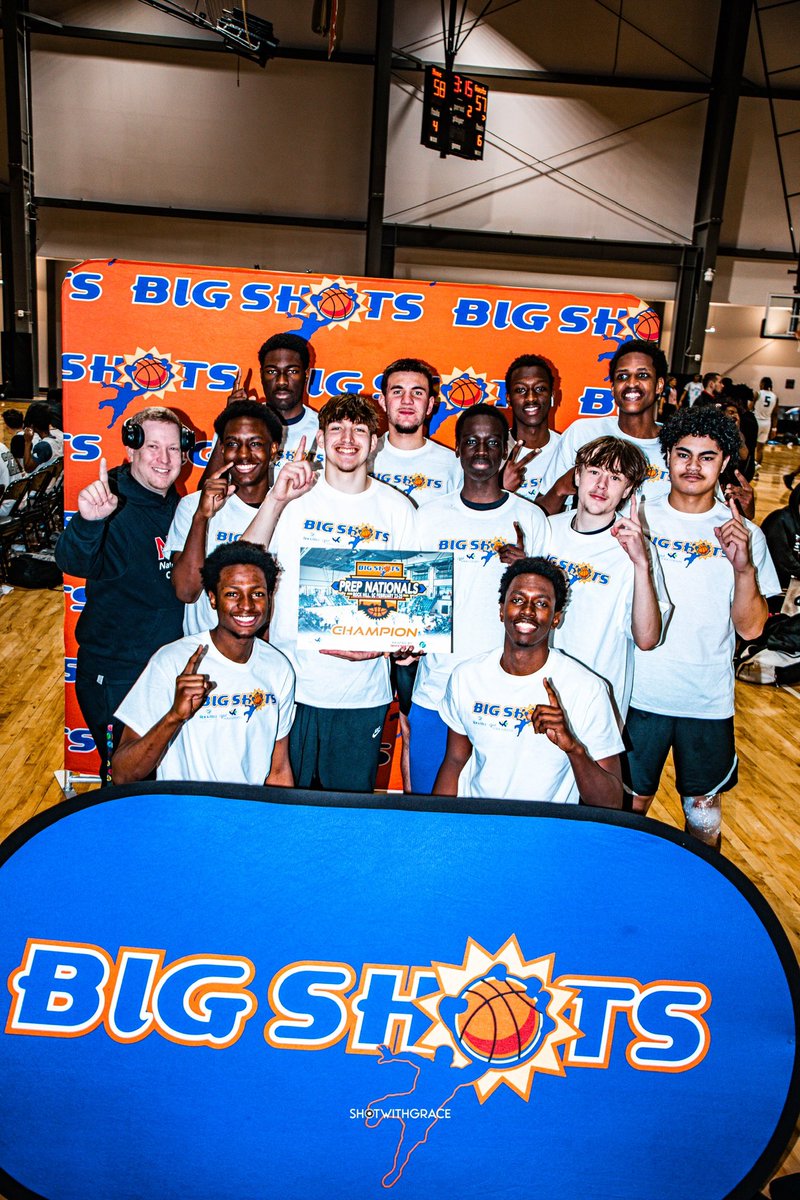 BIG SH🏀TS tweet media