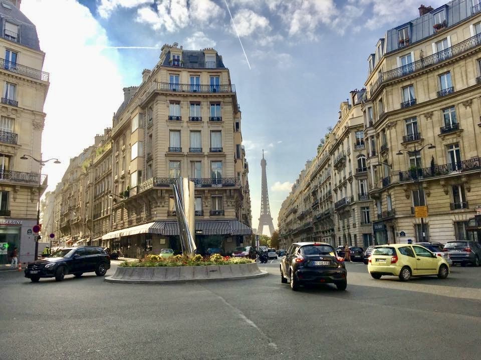 How is it possible that Paris was built in only 63 years using horses and chisels?! For those who ever visited Paris you can easily realize the scope and state-of-the-art of such architectural and construction venture… #hiddenhistory