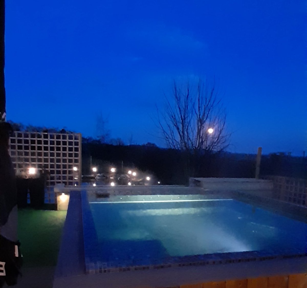 Karen Sweeney (@karen_s_sweeney) on Twitter photo Huge shout out for <a href="/TheDurhamOx/">The Durham Ox</a> - stayed in the newly launched Pool Cabin last night - amazing! What an addition this is! Completely private space with a spa pool (generously sized) and the most fantastic cabin with everything you need there for you - nothing has been forgotten! Huge shout out for <a href="/TheDurhamOx/">The Durham Ox</a> - stayed in the newly launched Pool Cabin last night - amazing! What an addition this is! Completely private space with a spa pool (generously sized) and the most fantastic cabin with everything you need there for you - nothing has been forgotten!