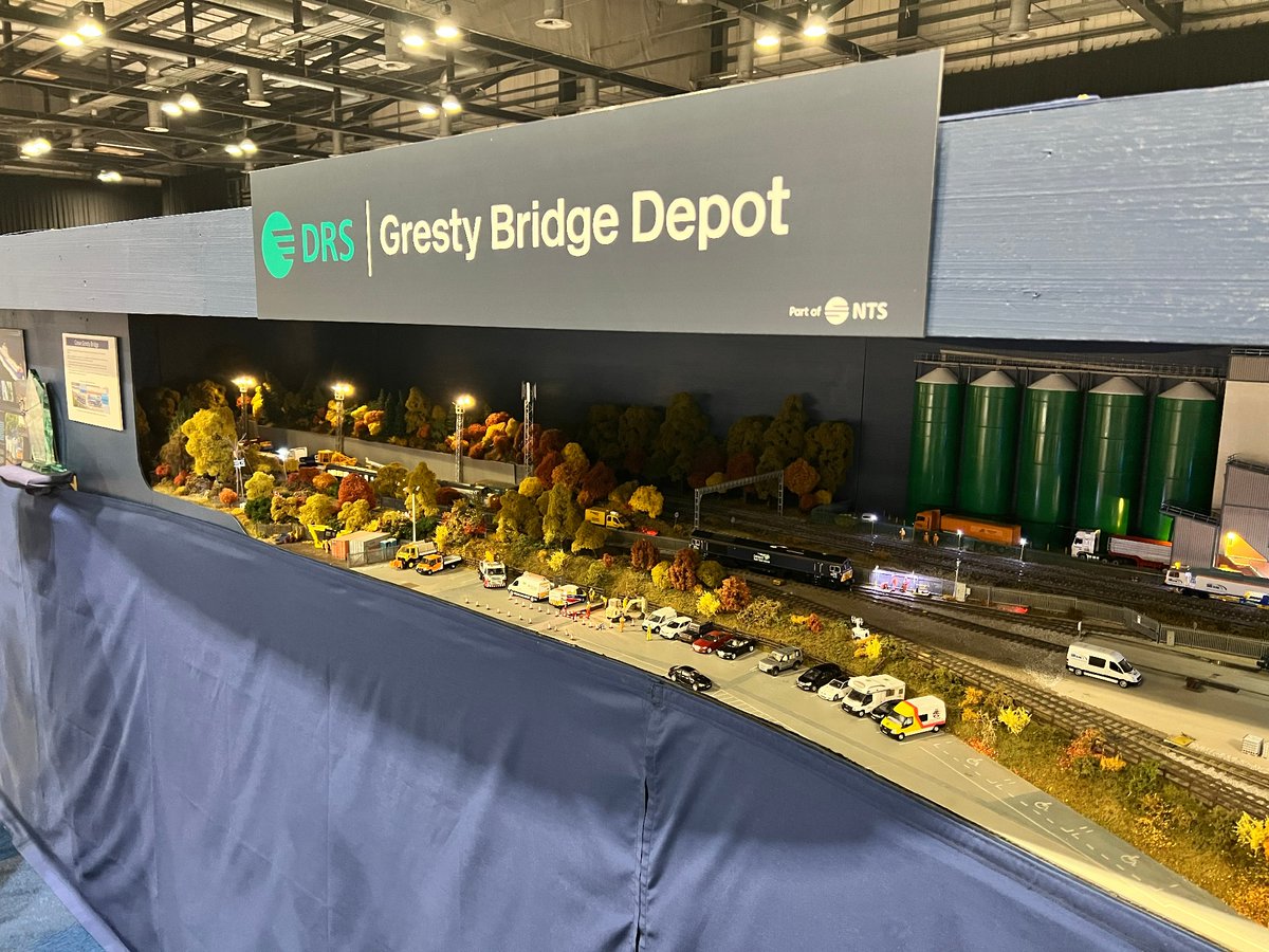 That's it for Model Rail Scotland 2024! We've had a fantastic weekend - Mark's pick of the show was Eastfield while Jonathan's favourite was Gresty Bridge Depot. What were your highlights of the show? #modelrailscotland #keymodelworld #hornbymagazine #modelrailways