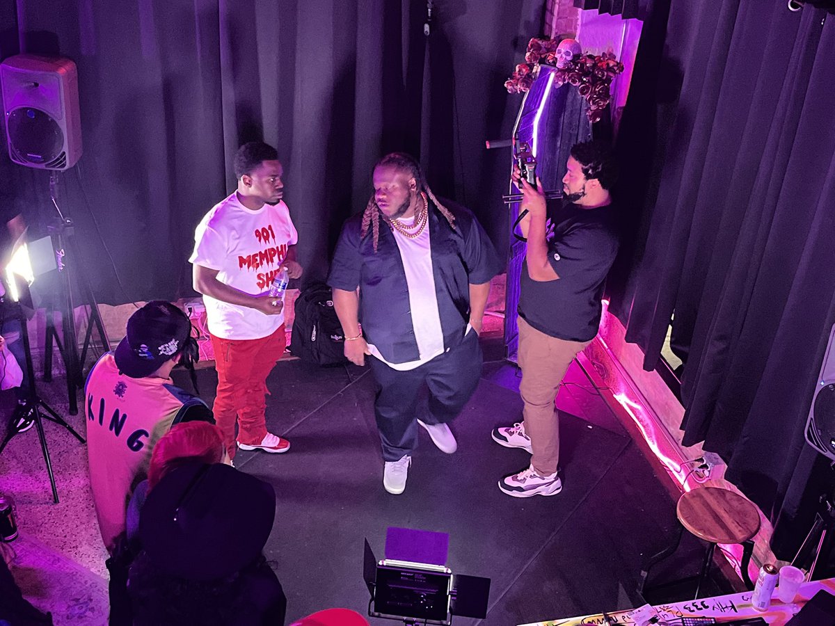 RonMurrayJr's tweet photo. 📍Deep Ellum

Checked out some Battle Rap last night. Salute to @theblackdepths on the @GTXBattles card he put together. 

All the battles were 🔥🔥🔥

#dfw #dfwbattlerap #dallas #fortworth #gtx https://t.co/G3JR74dZzg