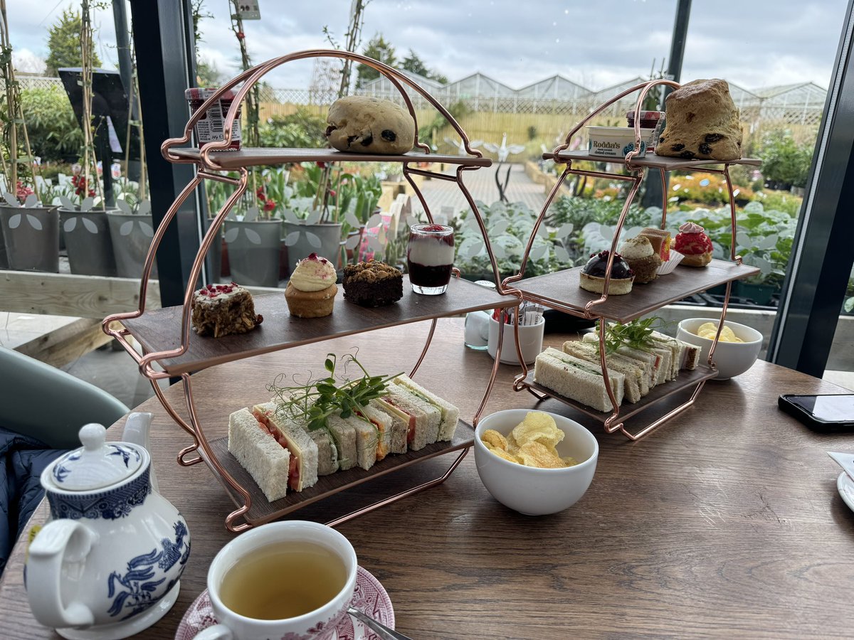 woolandfeather's tweet photo. Wonderful #AfternoonTea today at @LoveBeckworth. Was extremely tasty &amp; very relaxing watching the birds &amp; people passing by as we ate.
My vegan option was delightful &amp; hubby enjoyed his massive scone with clotted cream too 😜😋

#Vegan #Northamptonshire #EatingOut #LazySunday https://t.co/3x6WwJERWC