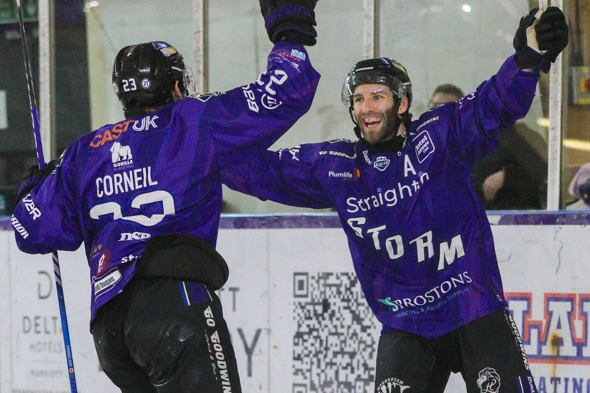 Mcr_Storm's tweet photo. 👏 - 𝗧𝗛𝗥𝗘𝗘 𝗔𝗦𝗦𝗜𝗦𝗧𝗦 𝗙𝗢𝗥 𝗦𝗧𝗘𝗣𝗛𝗘𝗡 𝗝𝗢𝗛𝗡𝗦𝗢𝗡

It was a full team effort last night during our 4-1 league win against Guildford Flames but a special mention for Stephen Johnson who put up 𝗧𝗛𝗥𝗘𝗘 assists on the four goals! 🎯

#TakeShelter | #Manchester https://t.co/5mN4peGBz2