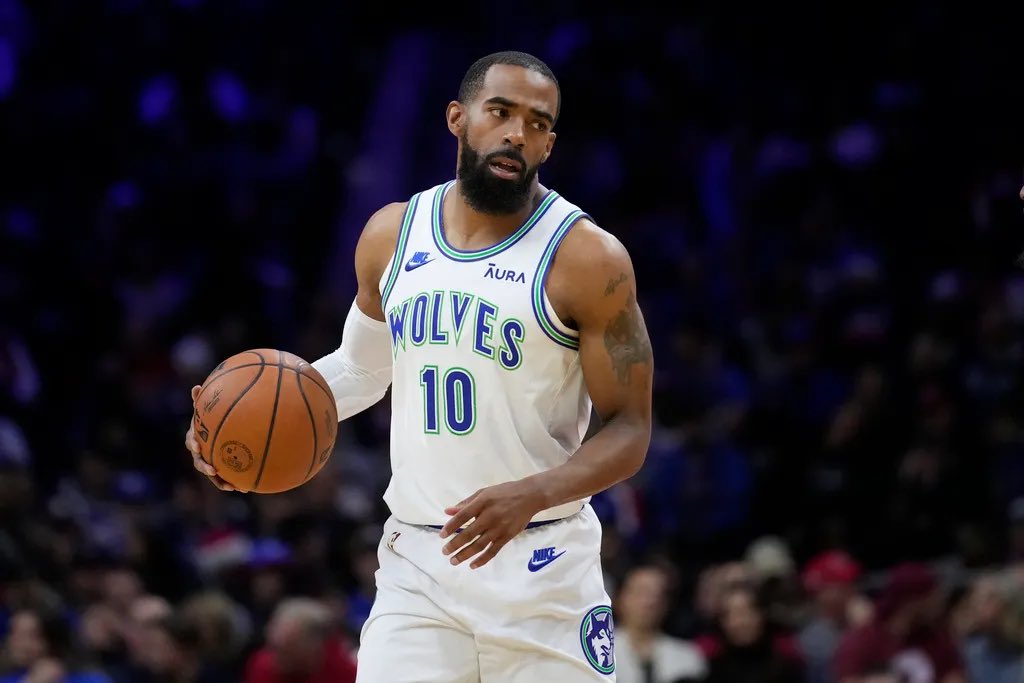 BBallers4ever's tweet photo. 👀OJO AL DATO‼️

✅ Mike Conley tras 18 temporadas en la NBA y más de 30 mil minutos jugados, NUNCA ha recibido una falta por técnica.

¿Es el jugador más deportivo de la NBA?🤔 https://t.co/hHvBL6b4wc