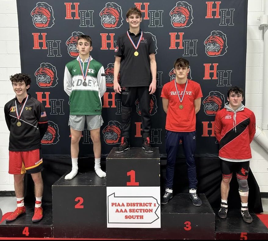 Congratulations to @fords_wrestling Cole McFarland who won his third District 1 title. Micah Lozano placed second, Nate Massano place 4th, Lucas Beltrante and Frankie Kober placed 5th. Cole Micah and Nate move on to regionals. Go Fords!