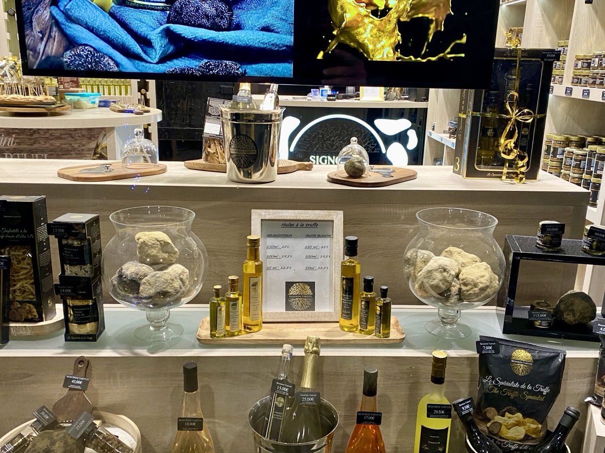 BadFiggle's tweet photo. I may or may not have just bought my own body weight in black and white truffles #DrunkPurchase https://t.co/zTqKcjJUqr