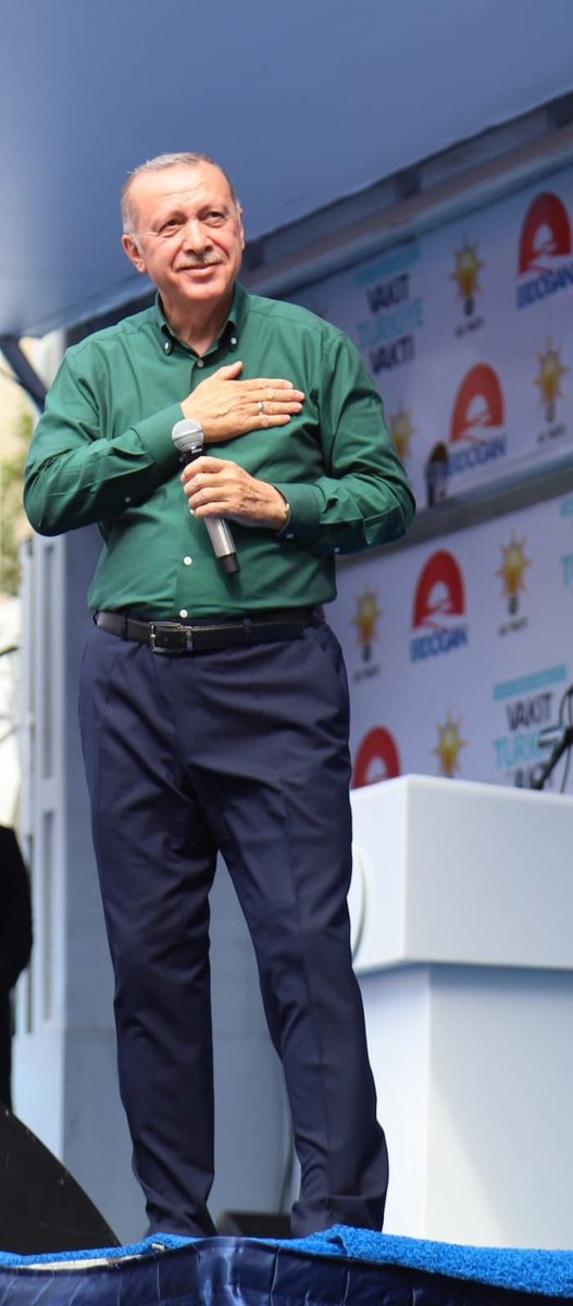 Cesaret mücadele Aşk irade umut şefkat ile milletine olan sevdası hiç bitmedi bitmeyecek.

Cumhurbaşkanı <a href="/RTErdogan/">Recep Tayyip Erdoğan</a> 70 yaşında 

Nice Mutlu Yıllara 

#MilletinAdamı70Yaşında