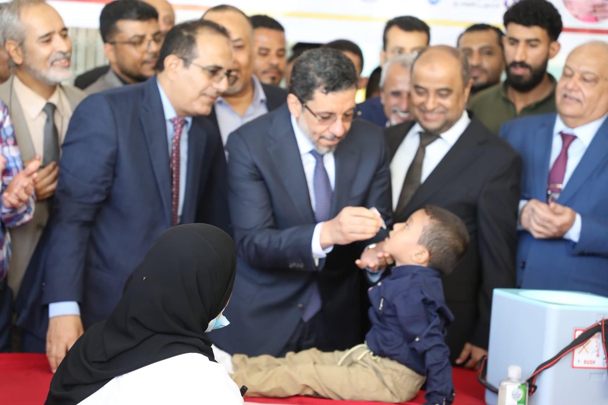 رئيس الوزراء يدشن حملة التحصين الاحترازية ضد شلل الأطفال 

facebook.com/share/zH9y17Xw…