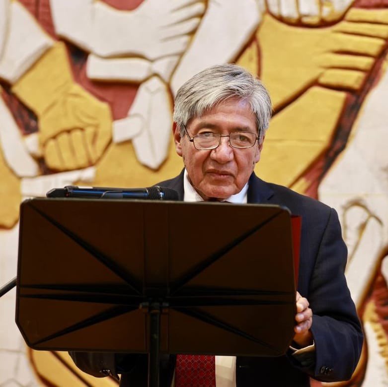 ArturoReyesS_'s tweet photo. Mis mejores deseos y un fuerte abrazo para el guardián de la memoria histórica en el Politécnico, nuestro decano, el maestro Modesto Cárdenas García, quien hoy cumple años. ¡Felicidades!

@IPN_Decanato https://t.co/HuJkJT05Ap