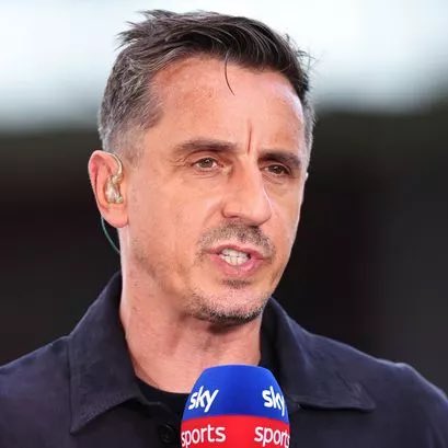 hotspurreports's tweet photo. 🚨 Gary Neville on com:

“Jurgen Klopps kids against the blue, billion pound BOTTLEJOBS!” https://t.co/jI2ytPR2cz