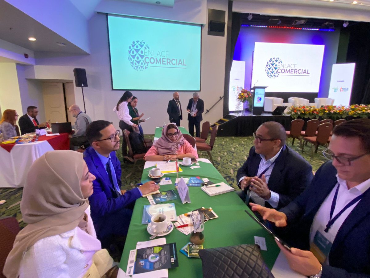 La embajadora Rawdha Al Otaiba, participó como panelista en VIII edición de Enlace Comercial organizado por @creceximport, en su discurso destacó las oportunidades que generará el Acuerdo de Asociación Económica Integral sobre Comercio e Inversión para las inversiones 🇦🇪y 🇨🇷