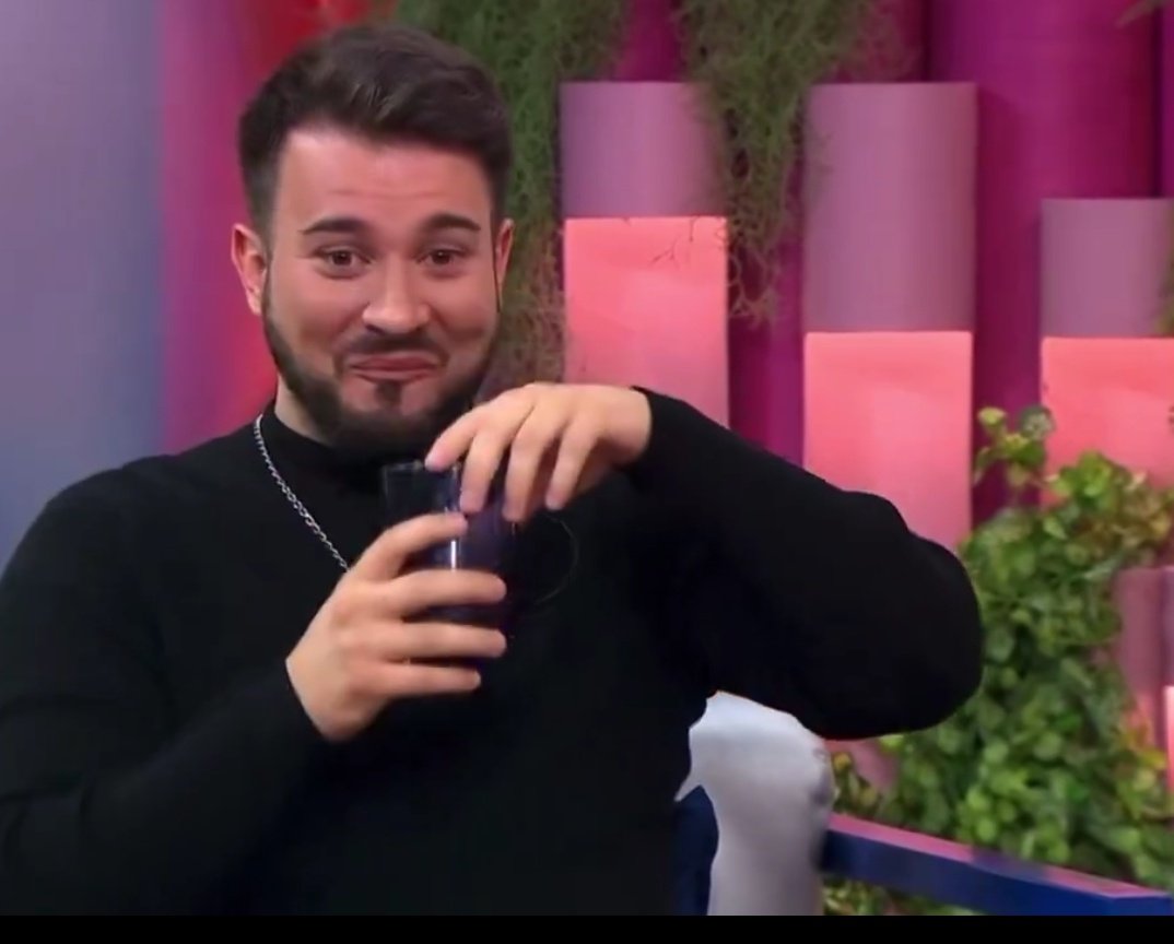 Memes__bb22's tweet photo. "Se a Diana fosse concorrente de desafio final ainda cá estava" #bbtvi https://t.co/FLSlSzwNk6