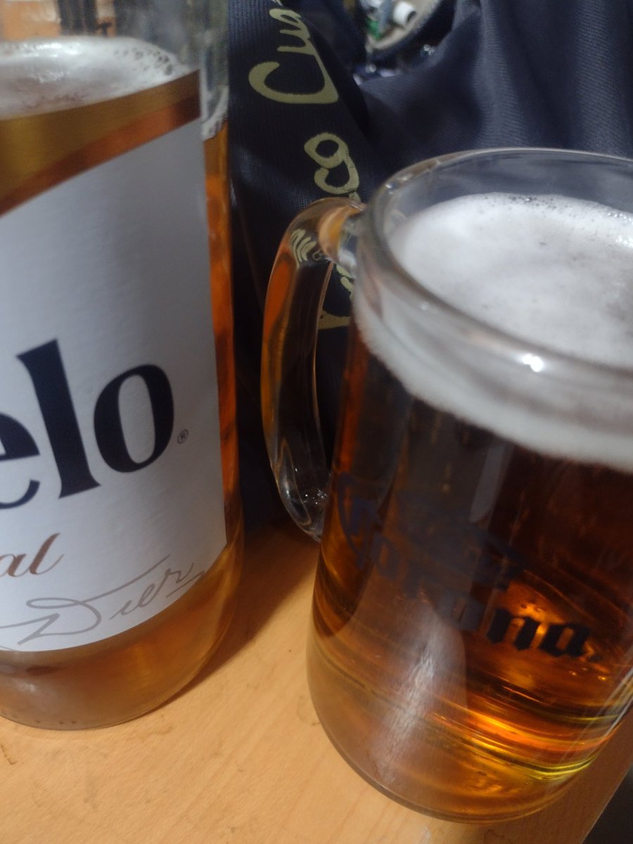 isr_mendoza's tweet photo. Una razón por la que no me.gusta el calor 🥵🌡️☀️ es que me da mucha sed 😞apenas una malteada de esas con chela, limón y sal 🫣🍻 #DomingoEnElTiempo #Domingo #febrero24 #caluroso https://t.co/PbGDLB75np