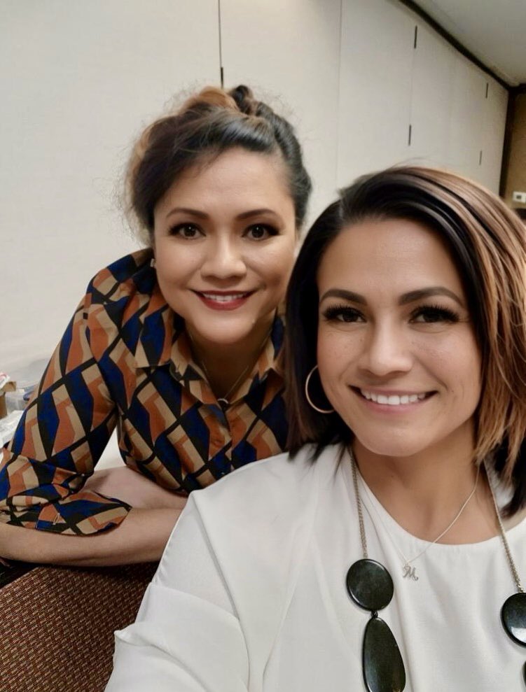 AndriaFinau's tweet photo. Sisters With Attitude  💕😘 https://t.co/La1m2m8KtV