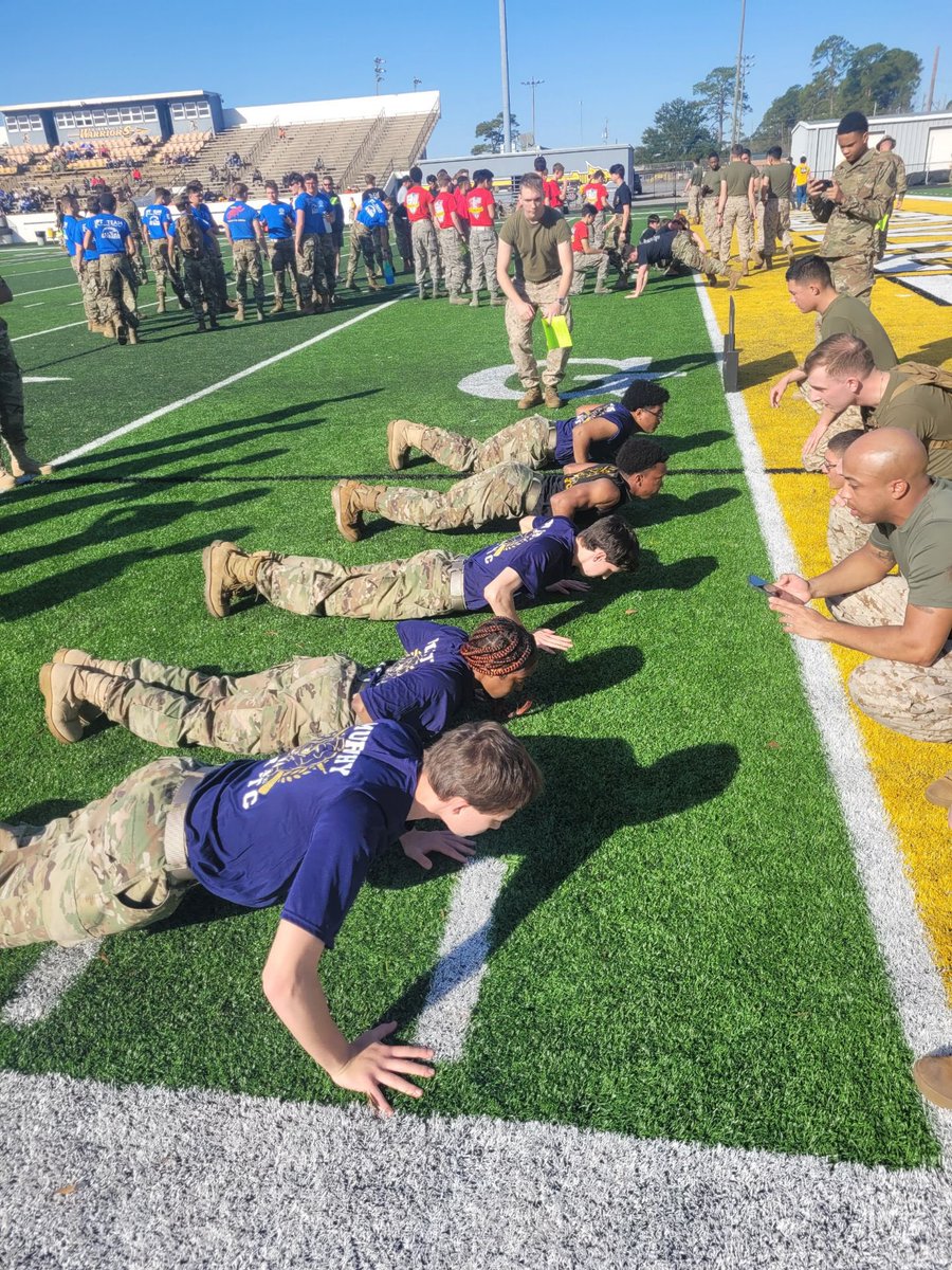 Kudos to SFC Swain and the Murphy High School PT team who participated in the Fear Competition, yesterday in Diberville, Mississippi. Great job! #ArmyJROTC, #PantherPride