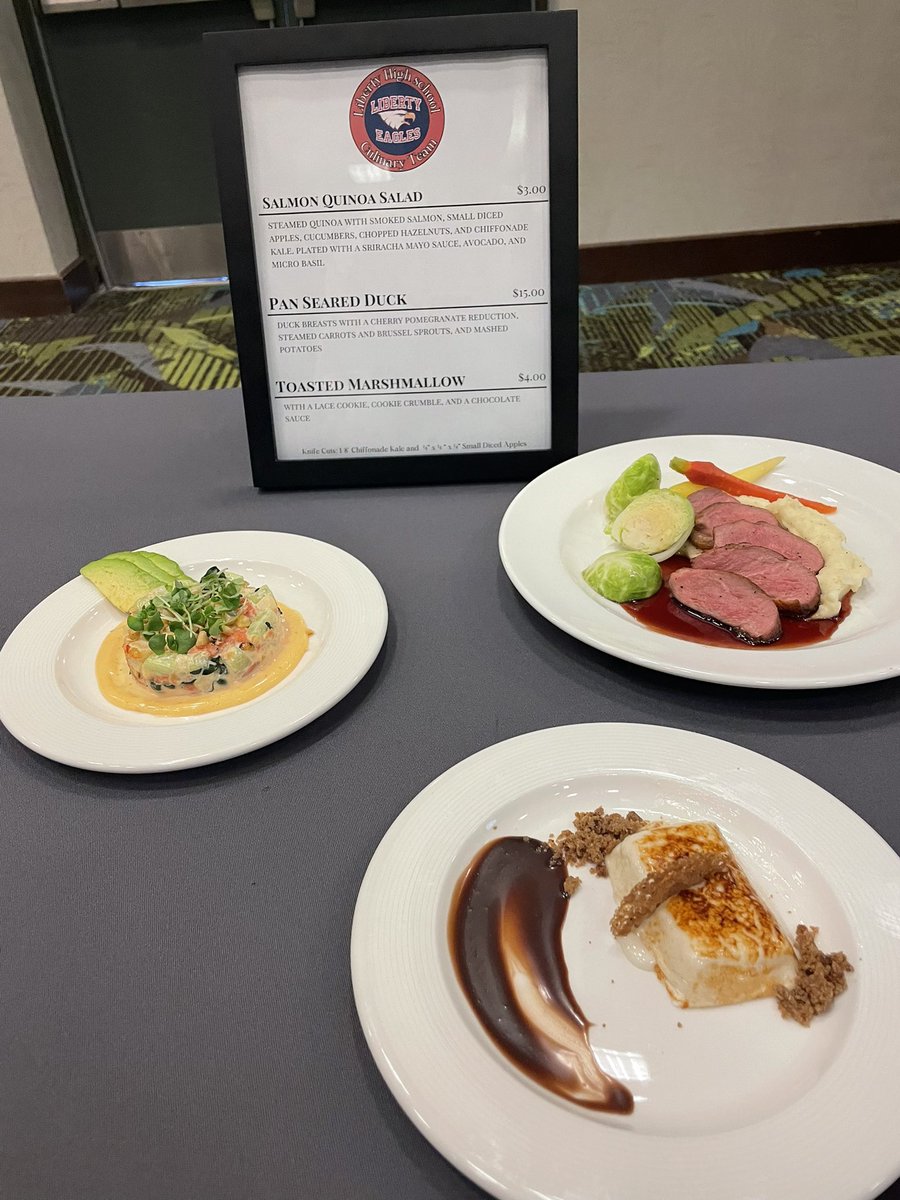 libertyfcclawsd's tweet image. LHS is very proud of these professional ProStart competitors! We placed 8th….top ten in the state!  #hardwork #prostartproud  #wsdleads  #lhssuccessful