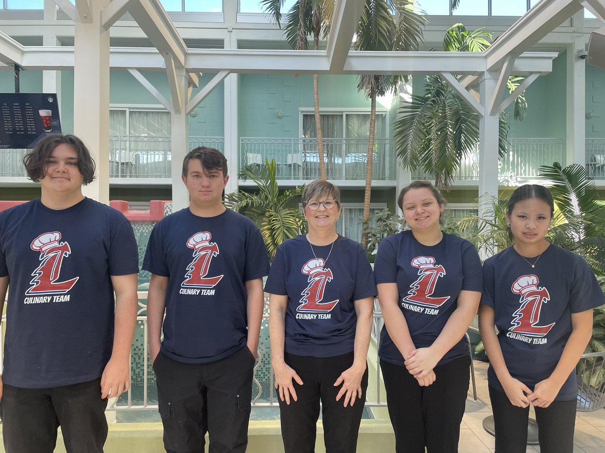 libertyfcclawsd's tweet image. LHS is very proud of these professional ProStart competitors! We placed 8th….top ten in the state!  #hardwork #prostartproud  #wsdleads  #lhssuccessful