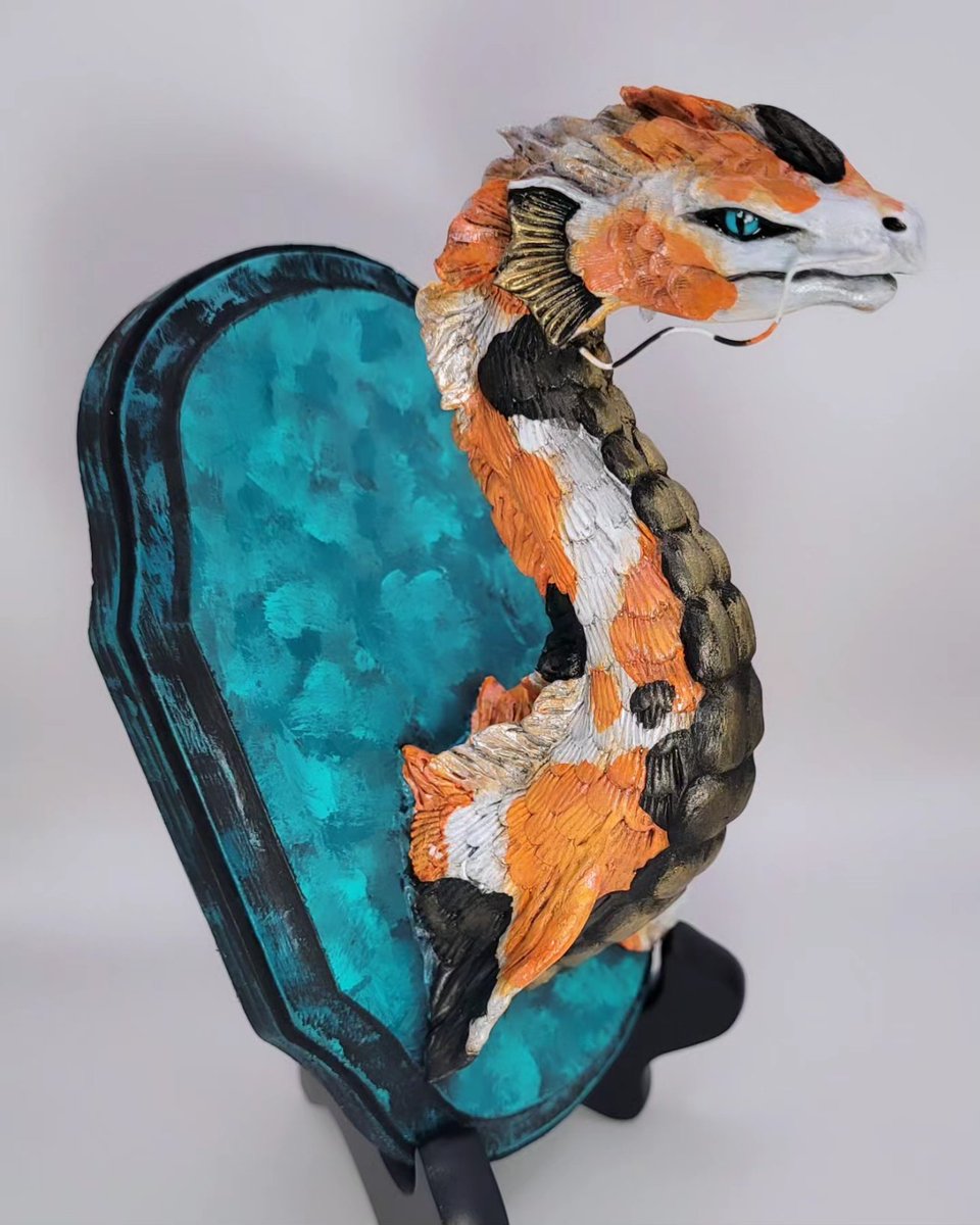 divinedelphiFX's tweet photo. Here is my dragon for the month of February in the Year of the Dragon! This is number two of my goal to make a dragon a month for 2024!
#YearOfTheDragon #picsesβοΈ #dragon #dragonsculpture #fantasyart #fantasysculpture #cosclay #cosclayusa #polymerclay #artist https://t.co/xyWx50JYf4