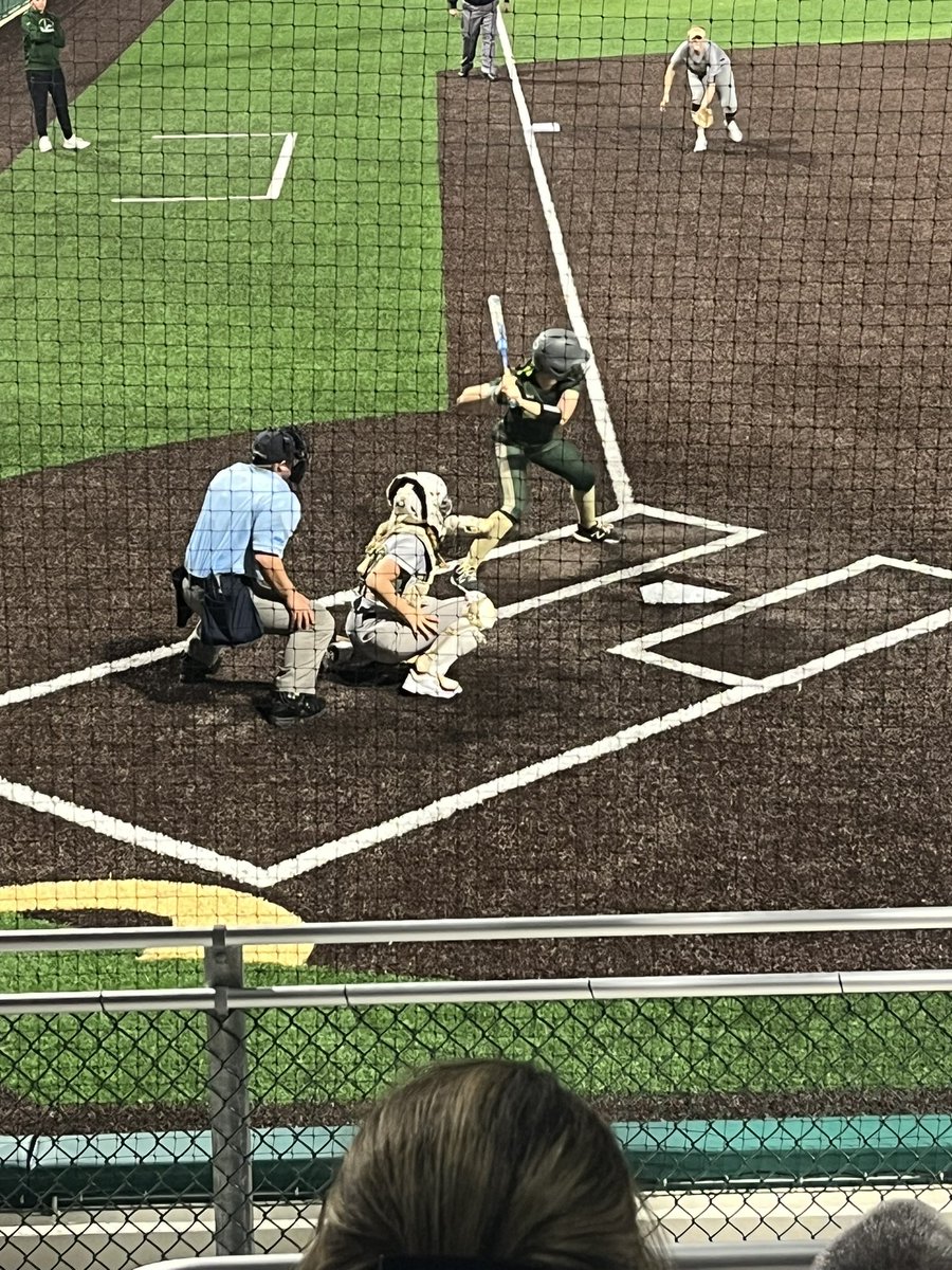 What a fun weekend !! Back to doing what I love … 3-0 to start what’s going to be a very fun and amazing season !! I love these girls and this team so much and can’t wait to see what the future holds for us ❤️❤️❤️@bowey23 @Wildfire18u @CayleeBarbe @KaylorEmma @TCcelticsb