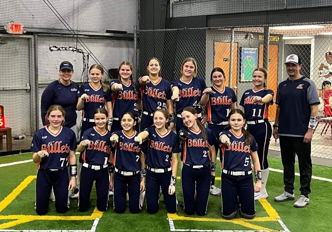 shockwavesamt's tweet image. USSSA 13o Indiana Winter State runner up!
@EastCobbBullets 
#ecbullets
#eastcobbbullets
#softball
#collegesoftballrecruit
#2028recruit
#2029recruit