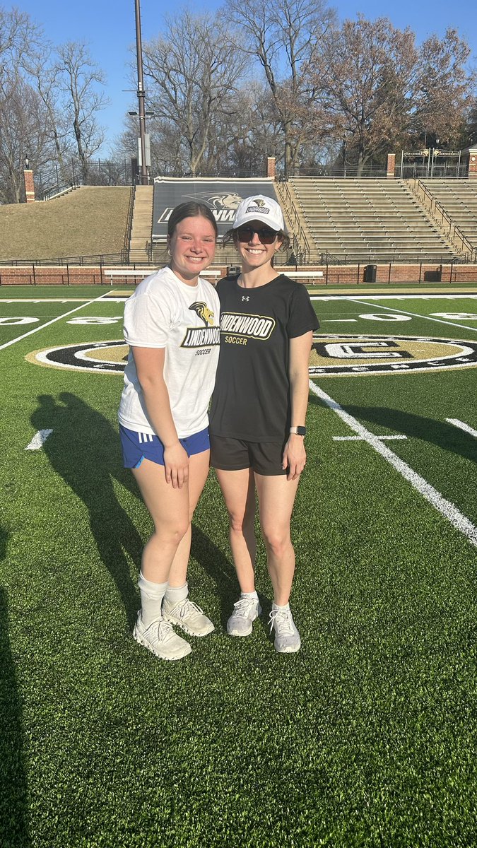 Had a great time at the @LindenwoodWSOC camp!! Thank you @dmusso4 staff and players. @anniefitz2026 @ImCollegeSoccer @ImYouthSoccer @SoccerMomInt #OVC #LIONS