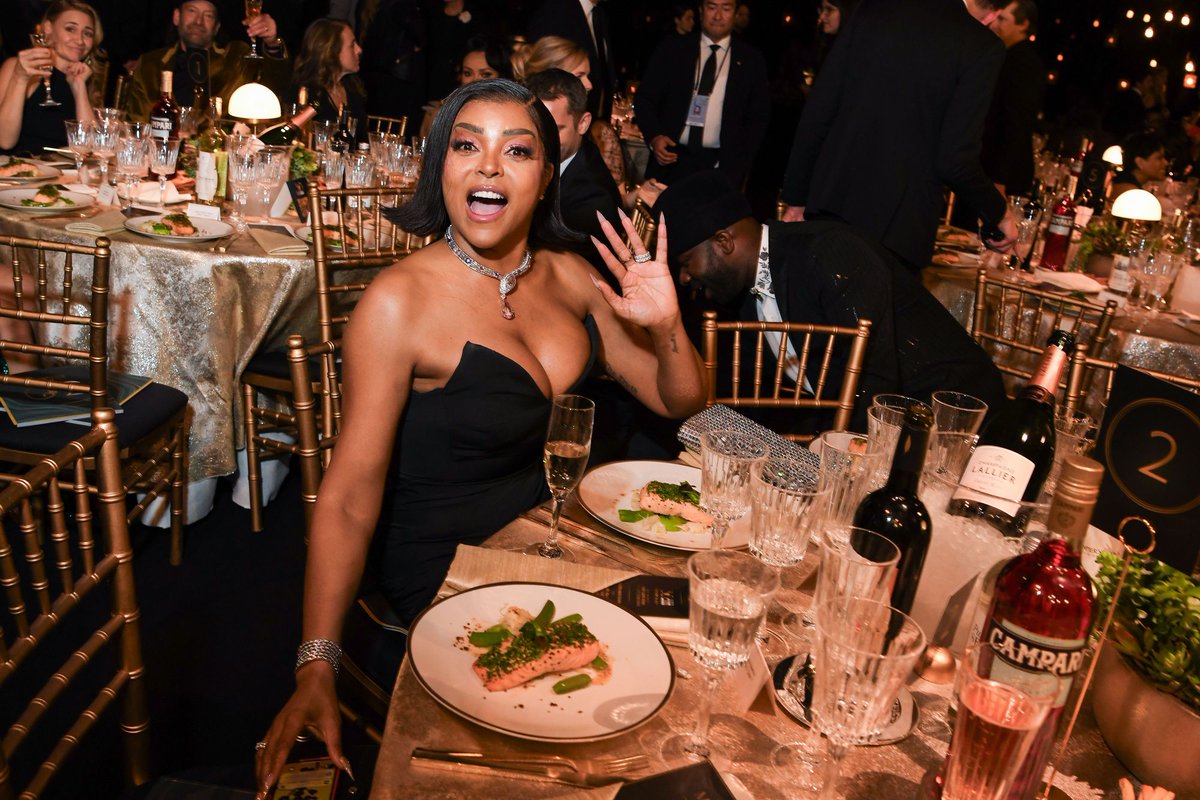 TPHensonDaily's tweet photo. 📸 Photos of @tarajiphenson attending the SAG Awards have been added to our gallery! #TarajiPHenson #SAGAwards #TheColorPurple 

🔗 https://t.co/zsPLrZ6Pxq https://t.co/xlxVNeFyPh