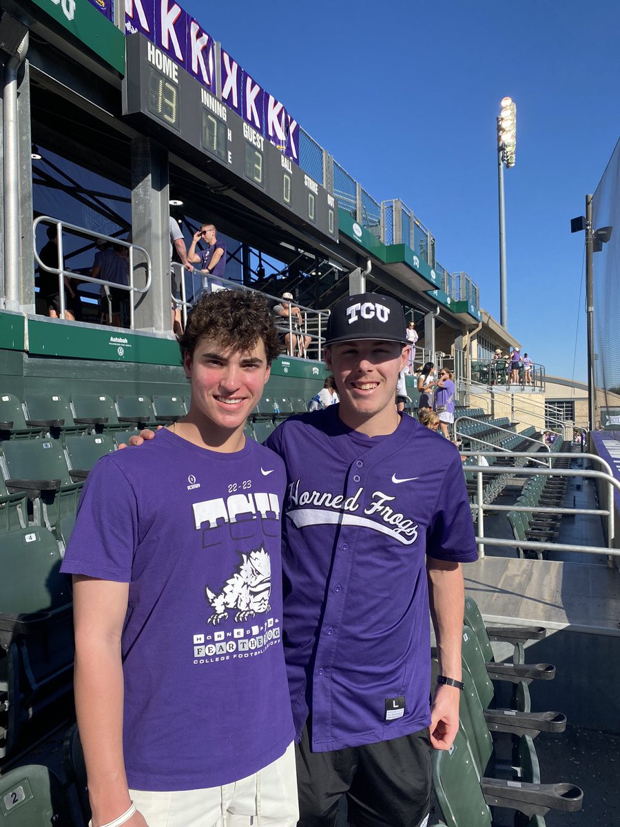 Enjoying @TCU_Baseball with @BaronMannis and @Turn2Grady @Argyle_Baseball