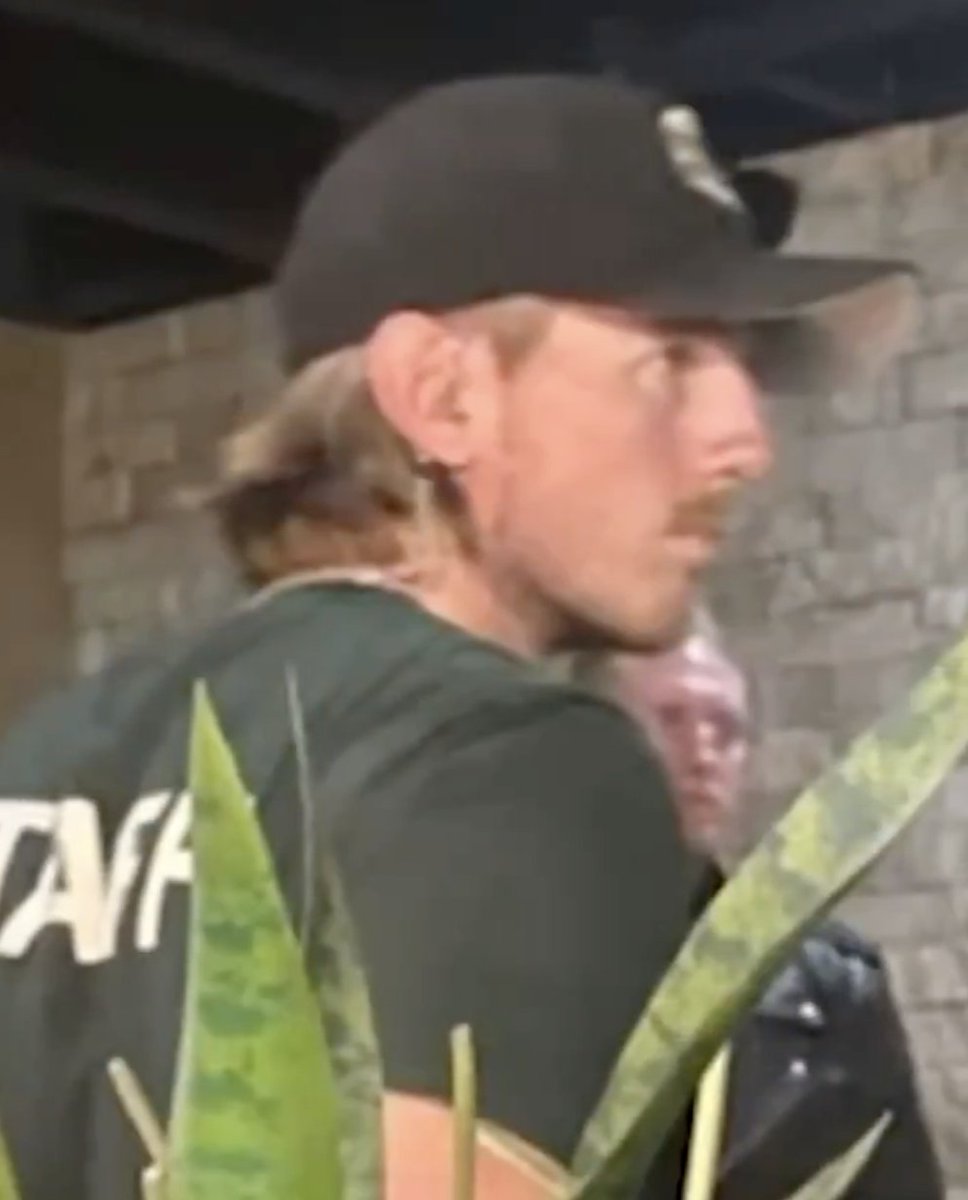 JoePompliano's tweet image. Jake Knapp ran out of money while trying to qualify for the PGA Tour, so he spent 9 months working as a bouncer at a nightclub to keep his dream alive.

Now, just 2 years later, he has won the PGA Tour's Mexico Open, taking home $1.45 million.

It also got him into the Masters.