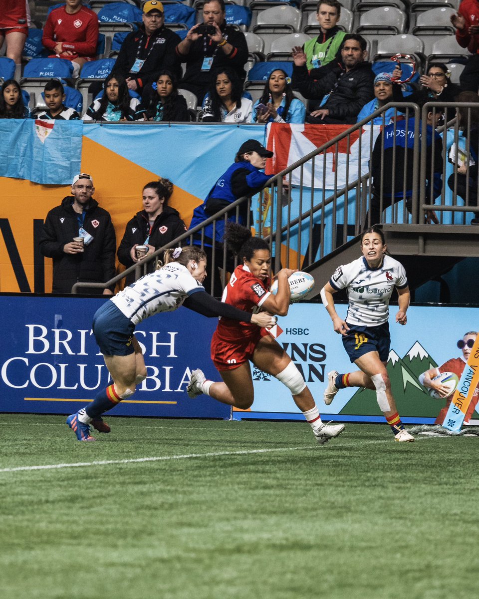 Who’s ready to cheer on CANADA 🇨🇦!? Canada Men’s 7s are up next & Canada Women’s 7s play in the semis at 12:01pm 🤩 LET’S GO CANADA! 👏 #VANSEVENS | #HSBCSVNS | #HSBCSVNSVAN