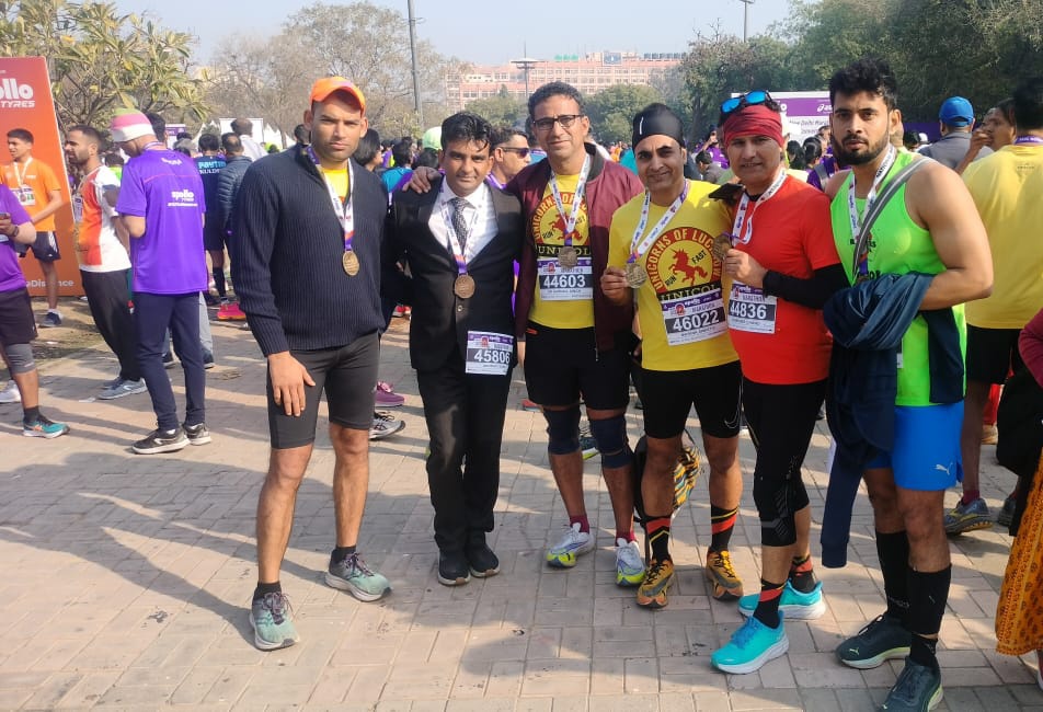 Completed #Newdelhimarathon with timing
Of 3:22::44 ,,,,
#NDM2024 ,, thank you everyone for your support and good wishes,,,,God always bless All of you ❤️💐🙏
I know last time I did in 2:52:38  but this time I couldn't ,,,